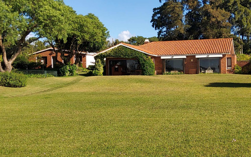 Imagen 3 de 15 de Gran Casa En Privilegiada Ubicacion, Laguna Diario, Playa Mansa