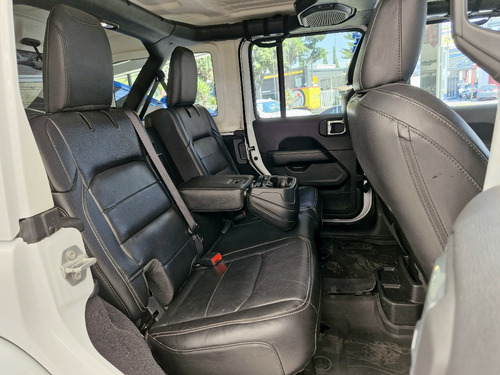 Jeep Wrangler 3.7 Unlimited Sahara 3.6 4x4 At