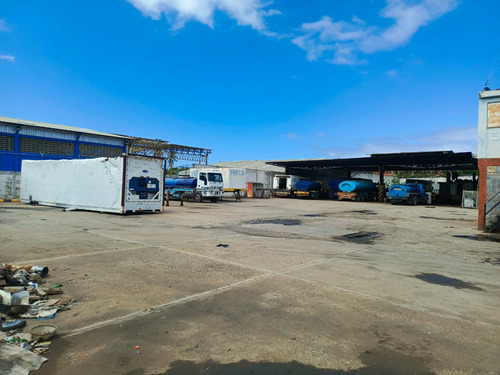 Terreno Catia La Mar. 3030mts. Todo Los Servicios.