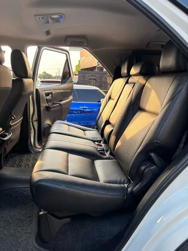 Toyota Fortuner Sr 2.4 4x2 At Diesel