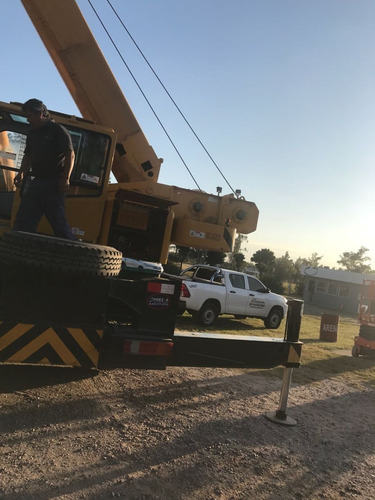 Grua 25 Tn. Xcmg Sobre Camión