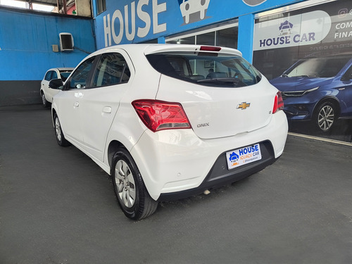 Chevrolet Onix 1.0 MPFI LT 8V FLEX 4P MANUAL