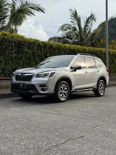 Subaru Forester 2.0 Xt