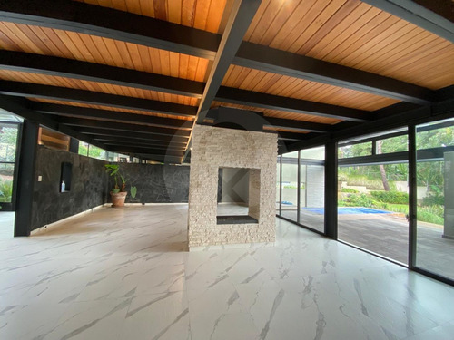 Casa En Condominio En Venta En Avándaro