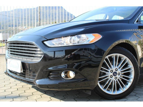 Ford Fusion Titanium Awd