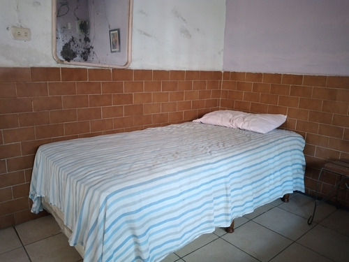 Imagen 7 de 13 de Venta Casa Av. Andrés Eloy Higuerote