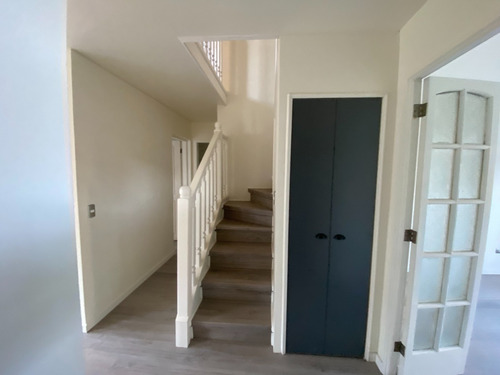 Imagen 2 de 12 de Venta De Casa Remodelada En Barrio Pehue