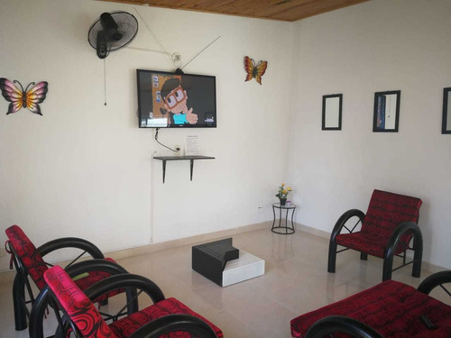 Imagen 12 de 14 de Hermosa Casa Esquinera En Zona Del Valorización
