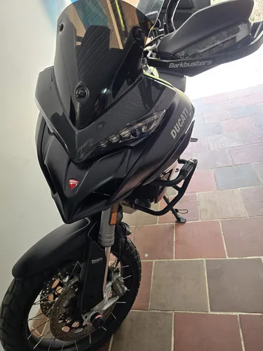Se Vende Ducati Multistrada V2s Modelo 2023 En Muy Buen Esta