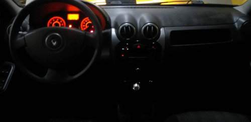 Imagem 6 de 13 de Renault Logan 1.6 Expression 8v Hi-flex 4p Manual
