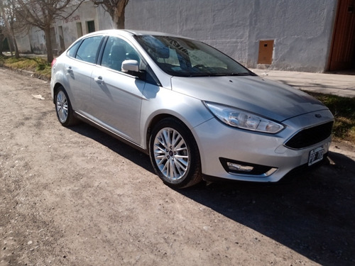 Imagen 10 de 12 de Ford Focus Se Plus
