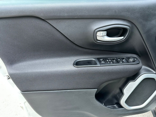 Jeep Renegade 1.8 Sport 4x2 At