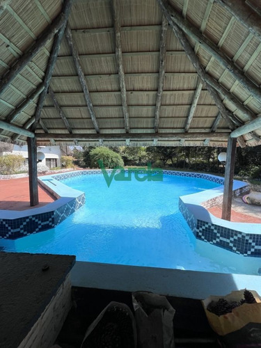 Imagen 16 de 25 de Casa En Venta En El Pinar Al Sur 275 M2 ,piscina 102m2