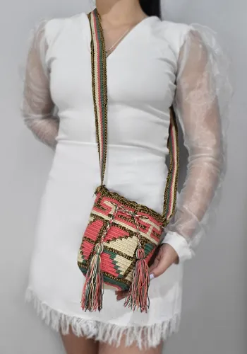 Mochila Wayuu Peque a Mujer cafe Rosado Y Blanco