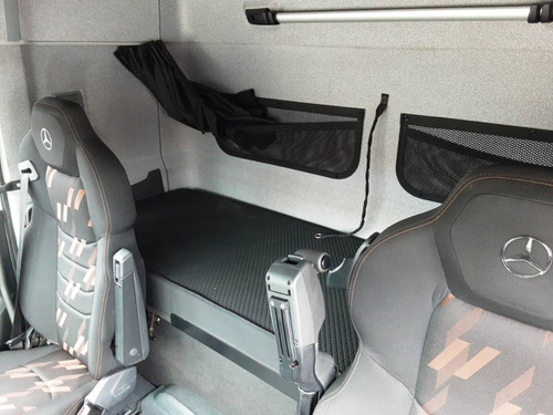 Imagem 9 de 12 de Mercedes Benz Axor 2544 6x2 - 2018/19