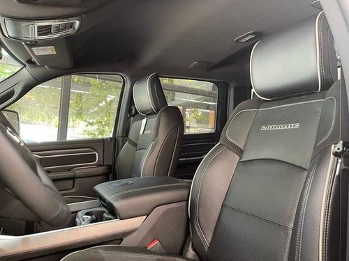 RAM 2500 6.7 I6 TURBO DIESEL LARAMIE NIGHT EDITION CD 4X4 AUTOMÁTICO