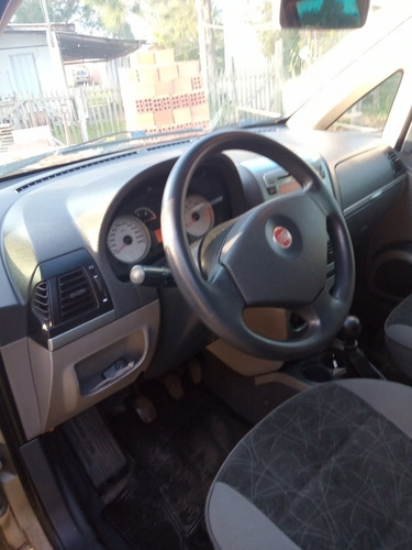 Imagem 3 de 15 de Fiat Idea 2010 1.4 Elx Flex 5p