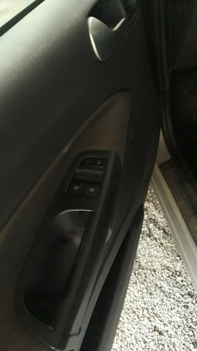 Volkswagen Gol 2013 1.0 Trend Total Flex 5p