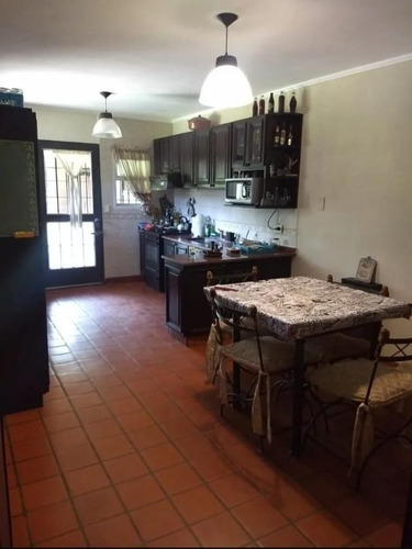 Imagen 13 de 15 de Excelente Casa Quinta En La Reja - Gran Parque Y Piscina