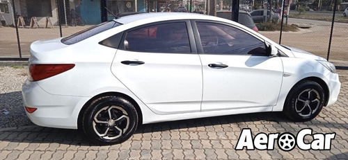Imagen 7 de 14 de Hyundai Accent 1.4 Gl 1.4 2015 Impecable! Aerocar