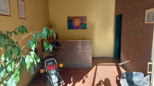 Imagen 10 de 20 de Vendo Viejo Hotel Mas Local De Comidas En Pleno Centro De La Ciudad!!