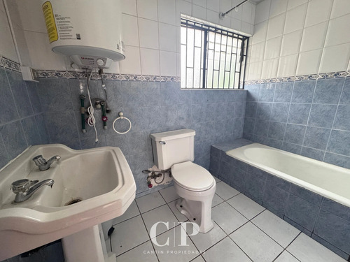 Amplia Casa Comercial En El Centro De Concepción