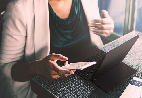 Slimbook Go Estuche Delgado, Con Bisagras Y Teclado D...