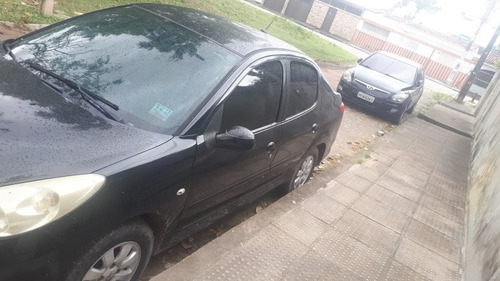 Imagem 1 de 6 de Peugeot 207 Passion 2010 1.4 Xr Sport Flex 4p
