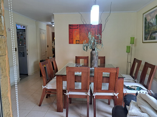 Casa Sólida Con Piscina En Condomio
