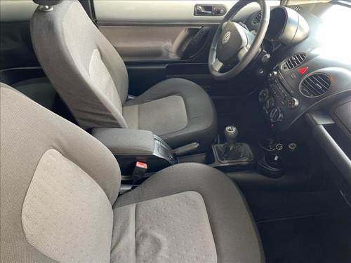 Volkswagen New Beetle 2.0 mi 8v Gasolina 2p Manual