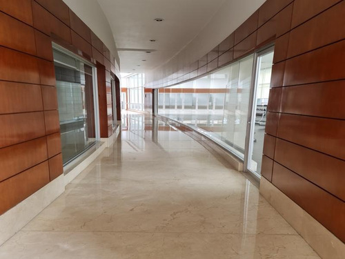 Imagen 2 de 24 de Departamento En Venta Lomas Country Club