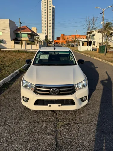 Toyota Hilux 2.7 Cabina Doble Sr Mt