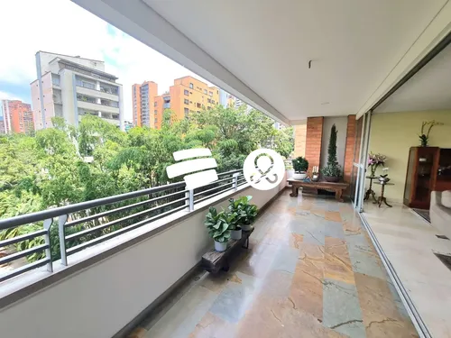 Apartamento Muy Amplio Y Con La Mejor Ubicación En La Milla De Oro De El Poblado
