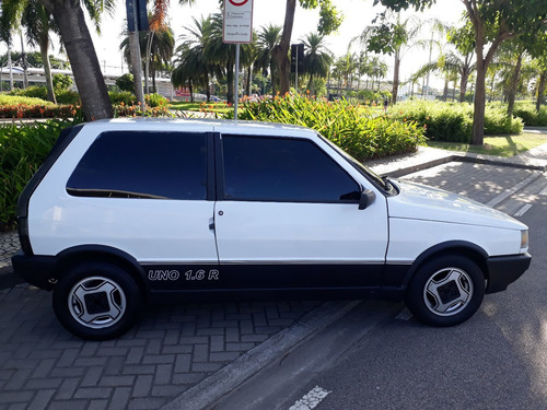 Imagem 4 de 15 de Fiat Uno 1.6r