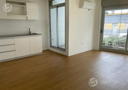 Apartamento - Parque Batlle - Planta Baja, Iluminado, Ventilado