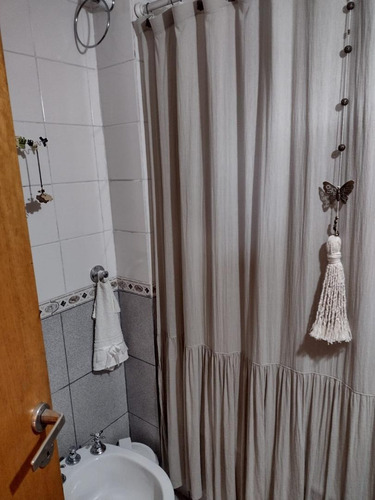 Imagen 11 de 16 de Departamento 3 Amb. Con Cochera. Oportunidad!!!