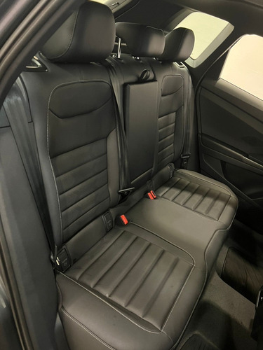 Imagen 23 de 25 de Volkswagen Taos 1.4 250tsi Highline Automatica At Vw 2023 23