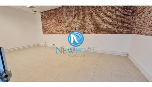 Imagen 8 de 14 de Casa Reciclada En Alquiler 9 Oficinas Independientes, 6 Baños, Sin Gastos Comunes!