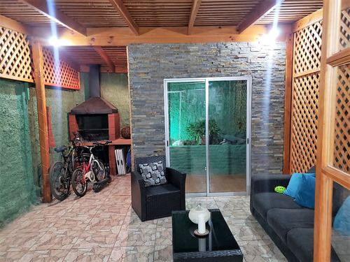 Casa En Peñalolen, Villa Aquelarre 3d-1b-1e
