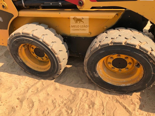 Mini Carregadeira Caterpillar 226b 3 - Ano 2010 - 3.543 Hrs