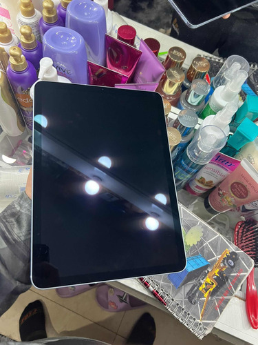 Apple iPad Air De 10.9 Wifi + Cellular 64 Gb (Usado)