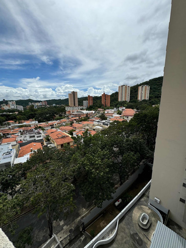 Apartamento Amoblado En El Parral - Chelsea Court, Atm