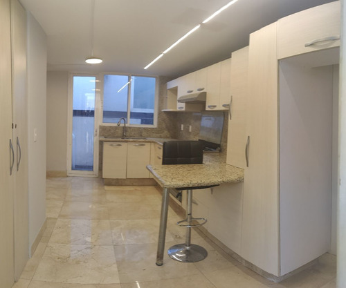 Se Vende O Se Renta Casa Con 7 Recámaras Remodelada En Tecamachalco (v)