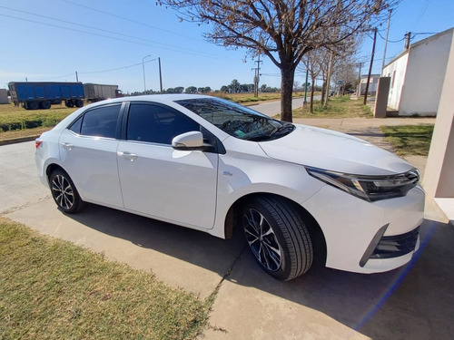 Imagen 3 de 16 de Toyota Corolla 2017 1.8 Se-g Cvt 140cv