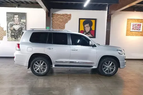 Toyota Land Cruiser 200 Lc200 2017 4.6 Vx
