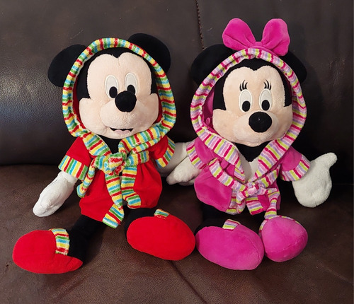 Muñecos  Peluches Mickey Y Minnie Disney (lote 2 Unidades)