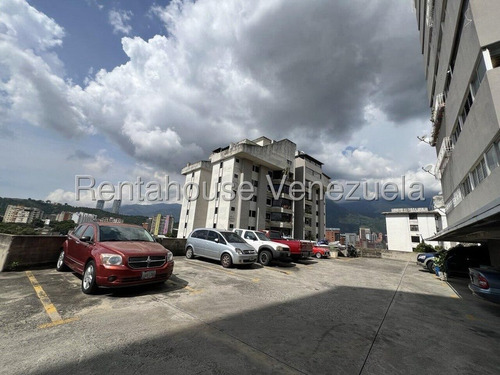 Cod. 18: Bonito Apartamento En Los Chaguaramos. No Dejes De Visitarlo