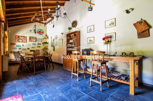 Espectacular Casa En Castelar Norte
