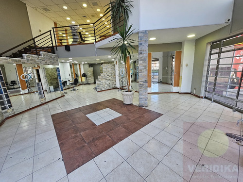 Arriendo Local U Oficina En 15 Norte Con Libertad.