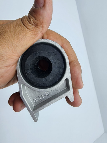 Soporte Radiador Superior Matiz 3-17 (Usado)